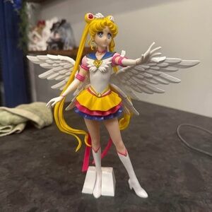 Sailor Moon Angelic Figurine - Multicolor